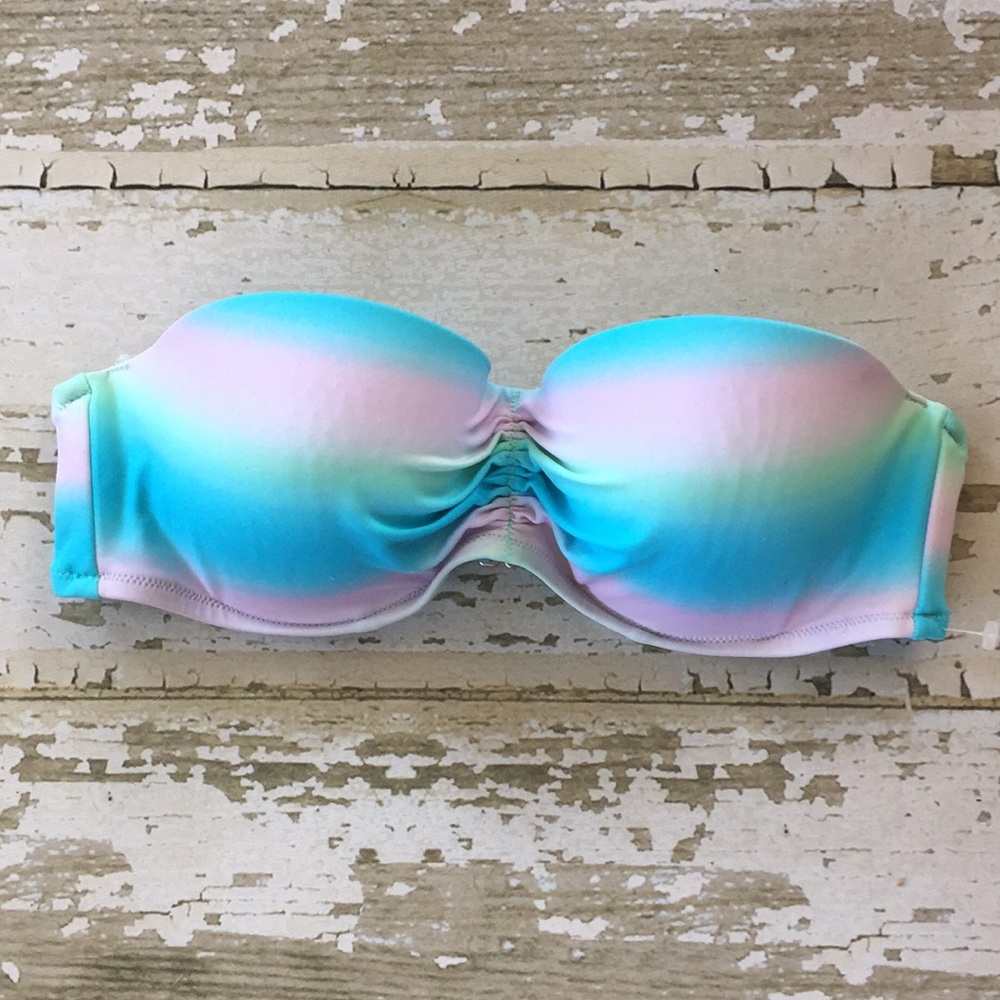 Victoria’s Secret flirt bikini top pretty 36C